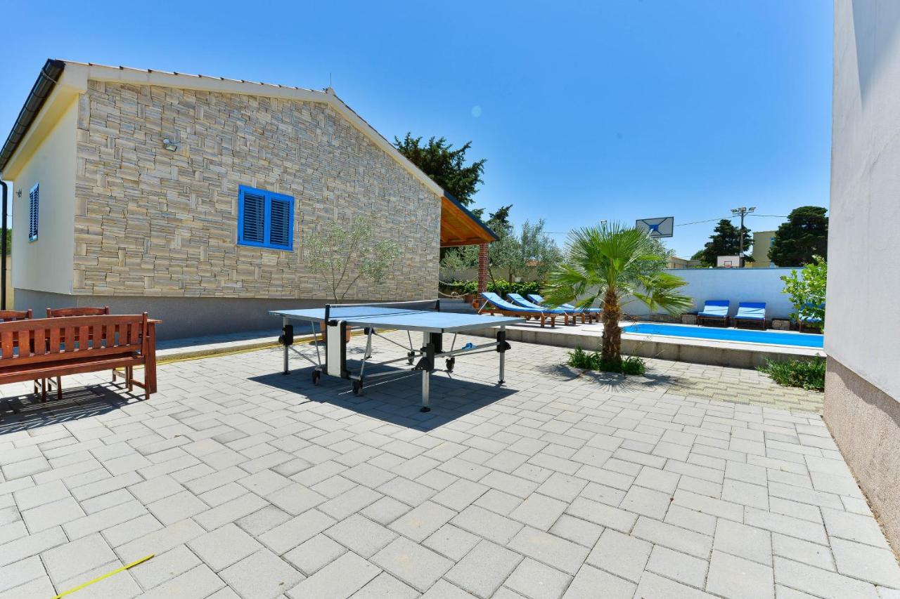 Family Friendly Apartments With A Swimming Pool Zadar - 18098 Zewnętrze zdjęcie