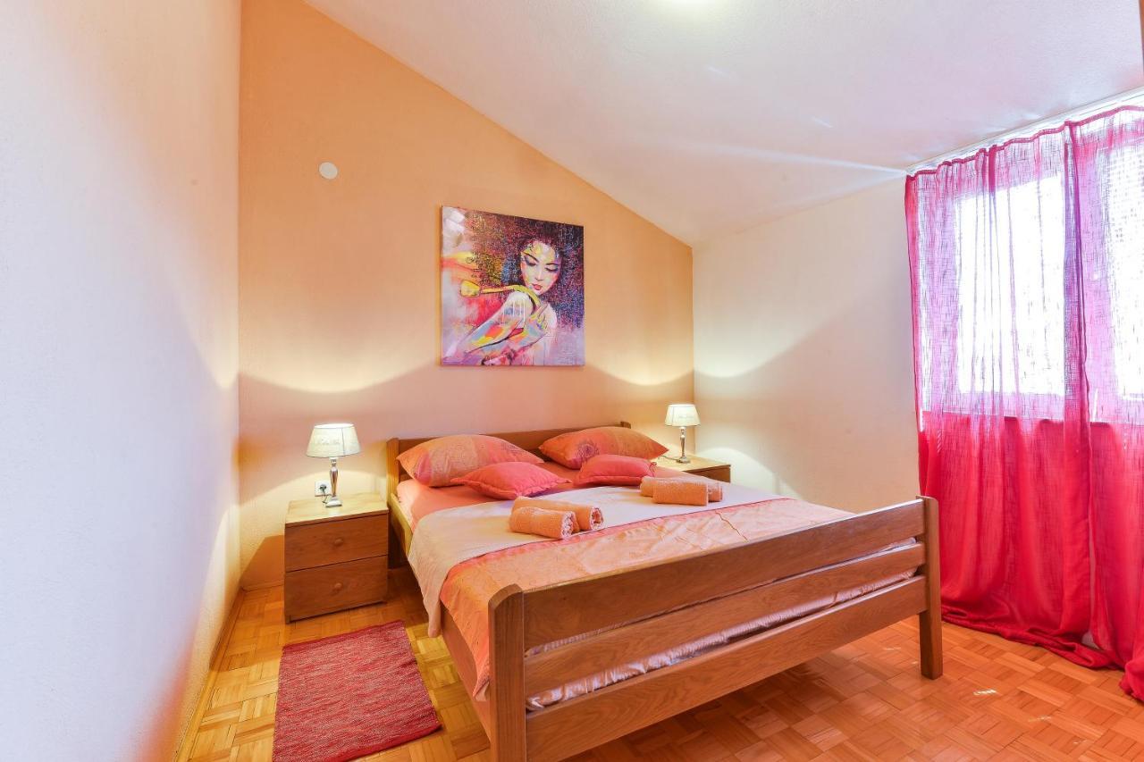 Family Friendly Apartments With A Swimming Pool Zadar - 18098 Zewnętrze zdjęcie